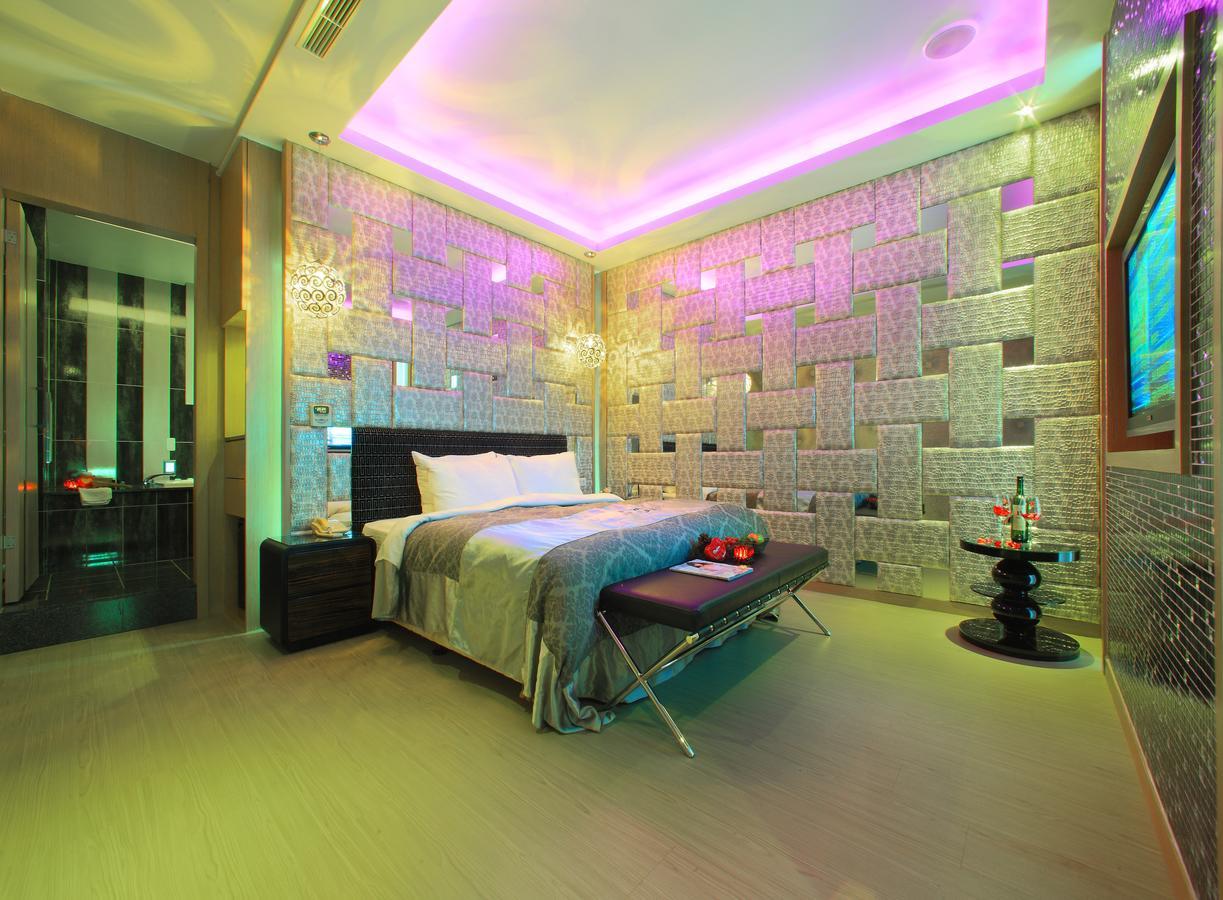 Roman Vacation Motel Dali Bagian luar foto