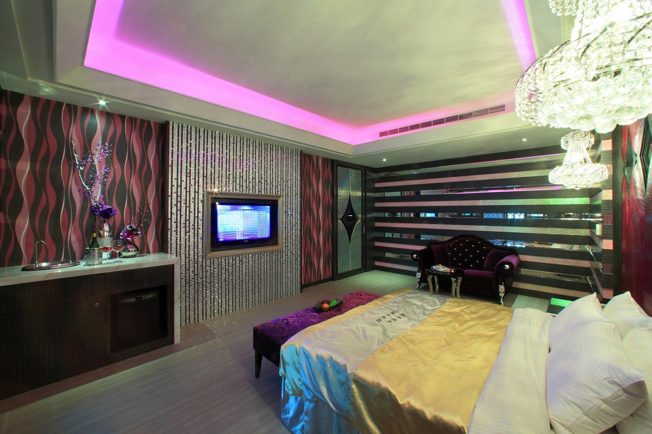 Roman Vacation Motel Dali Bagian luar foto