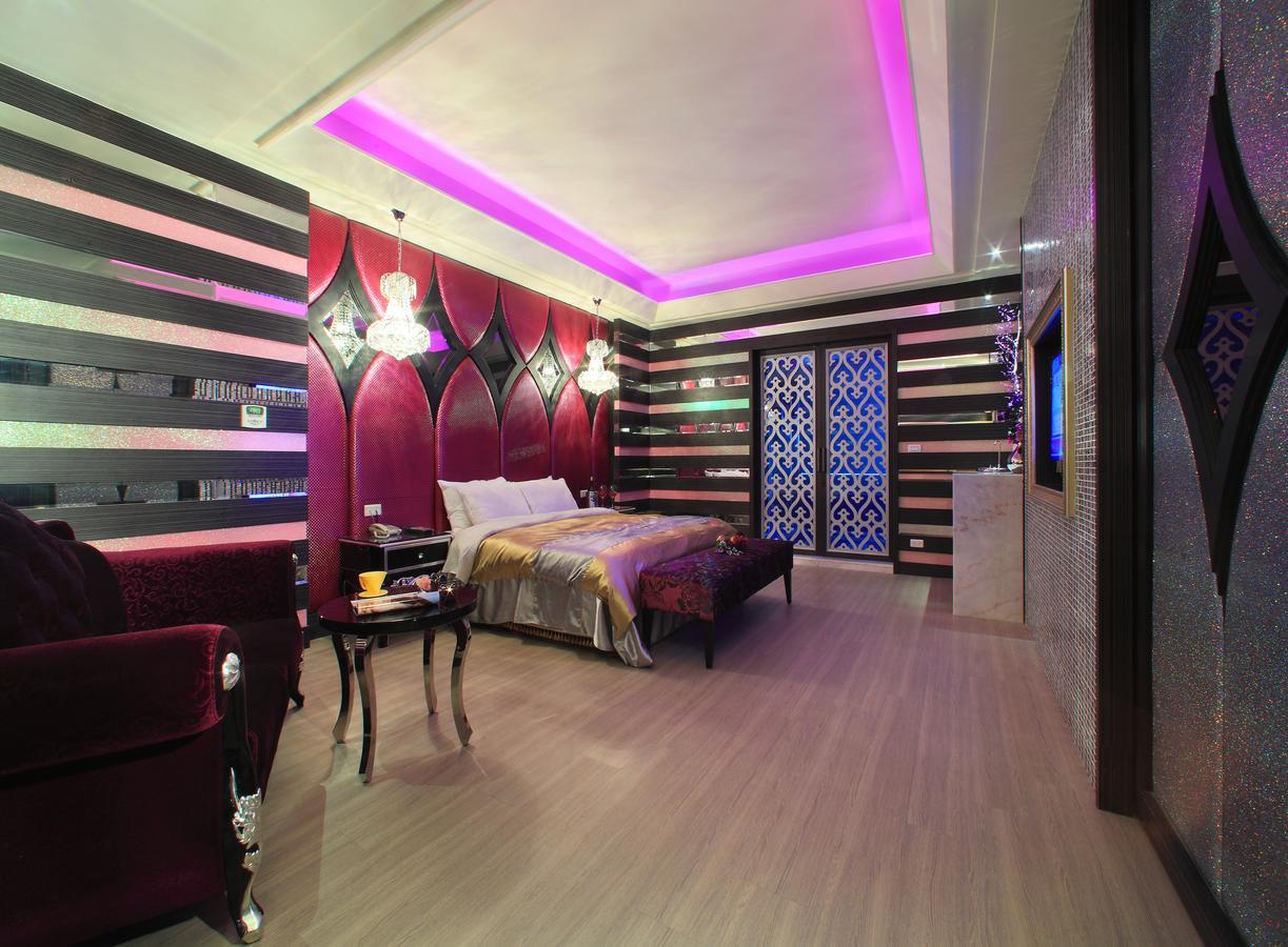 Roman Vacation Motel Dali Bagian luar foto